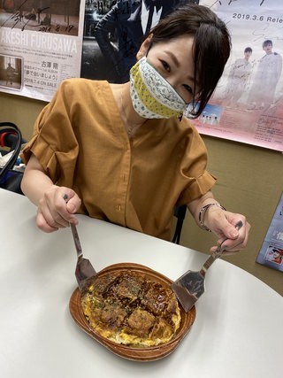 お休みの日は家族に料理をふるまうパパさんの「ひねポン」