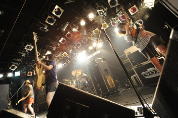 tricot_02.jpg