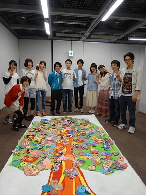 広島修道大学　美術部　夏期展にて、HAPPYの木を展示しました♪